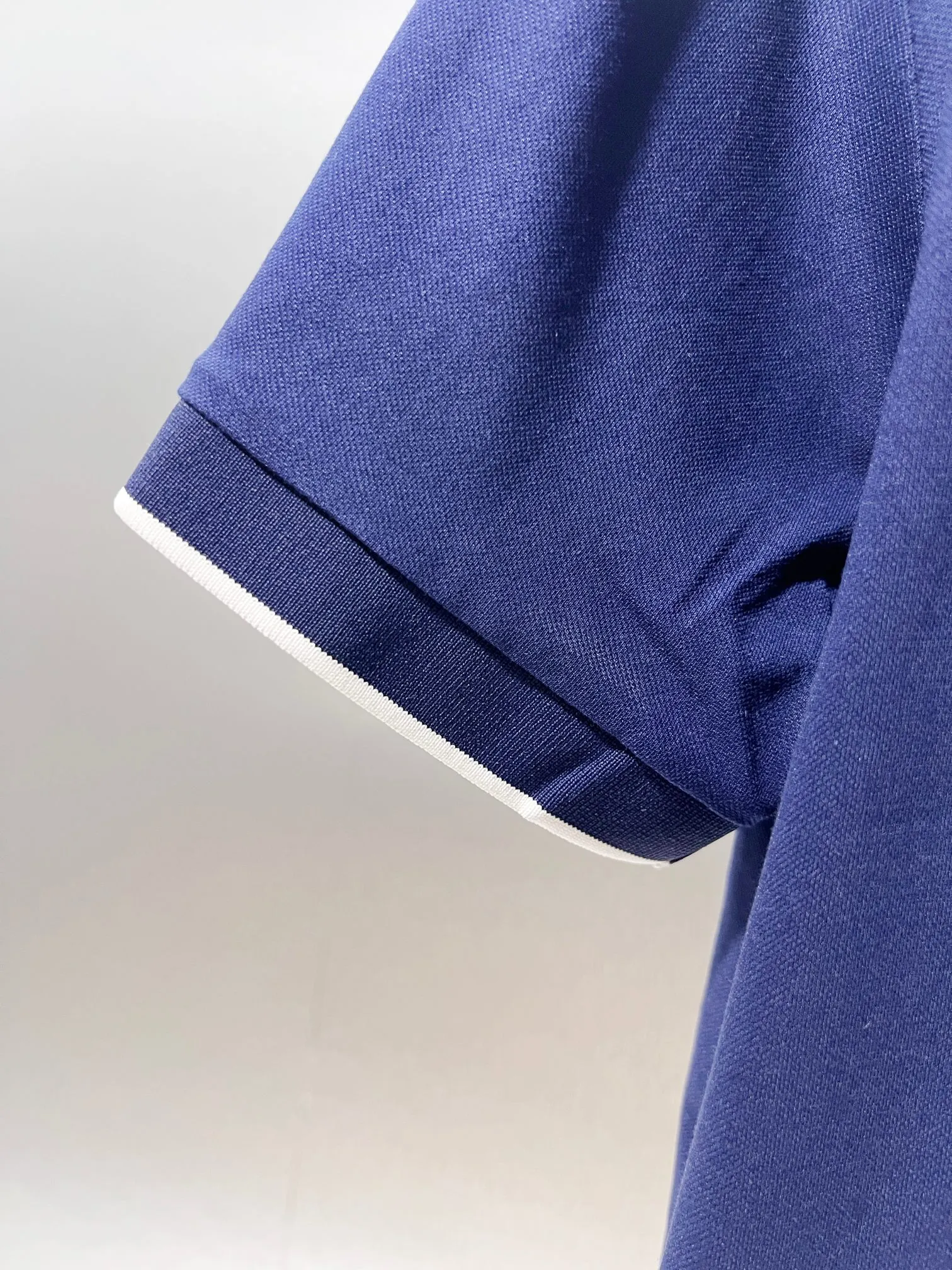 BALENCIAGA* Classic logo 🔥 POLO ✅ Quality ‼ ●100% ●50% 50% ● 200g ● ● 1：1 ● ●Size：M L XL XXL XXXL
